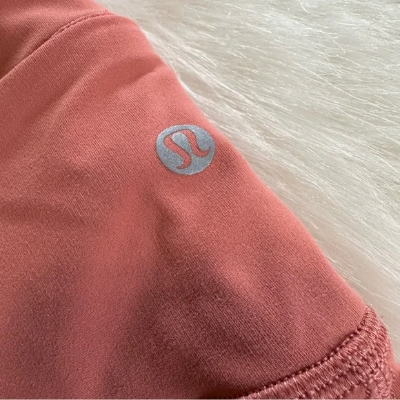 Lululemon Cross Leggings - Picture 10 of 13